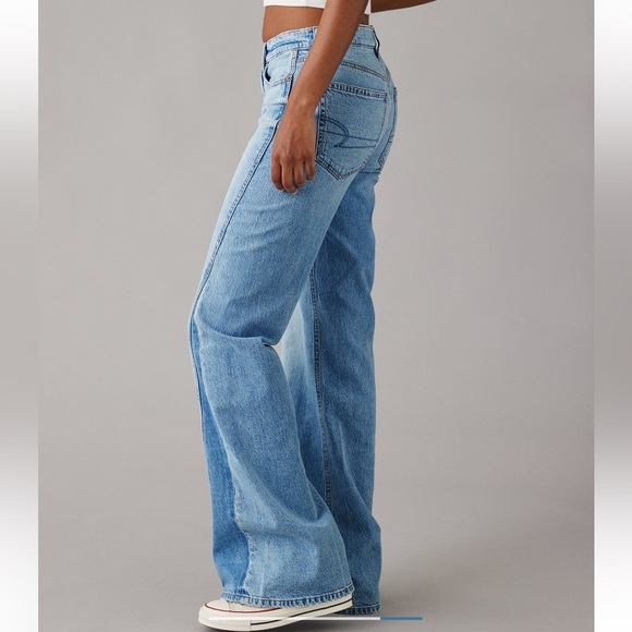 American Eagle Outfitters Light Blue Flare Jeans - Picture 5 of 7